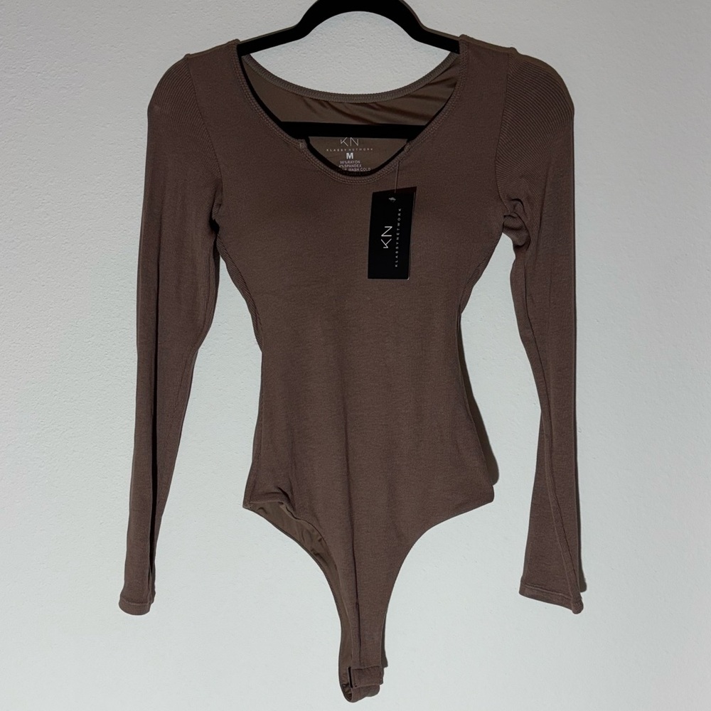 Klassy Network Long Sleeve Bodysuitt NWT Size Medium